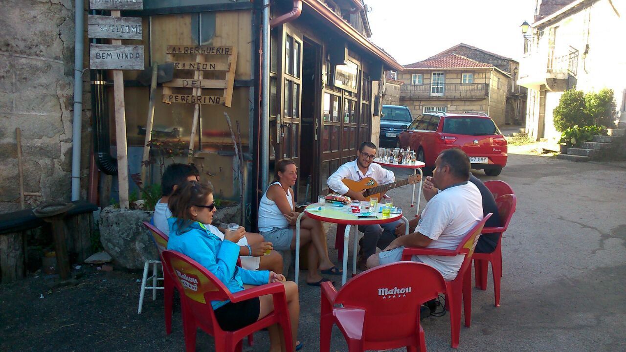 cenar en los albergues